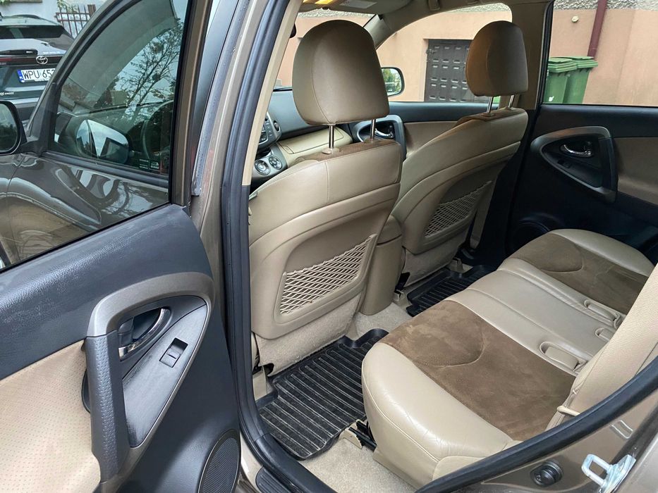 TOYOTA RAV4 III, 2.2 D4D, 4X4, Salon Polska, Garażowany