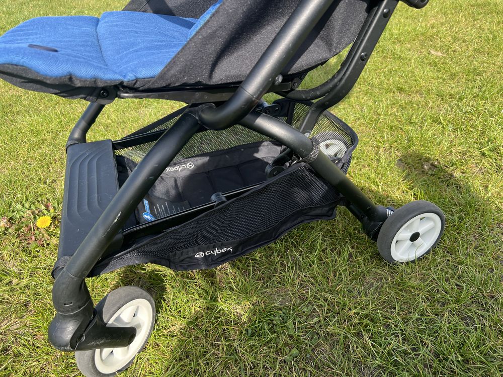 Spacerówka Cybex Eezy S 2 - Navy Blue. Ma gwarancje, mała po złożeniu