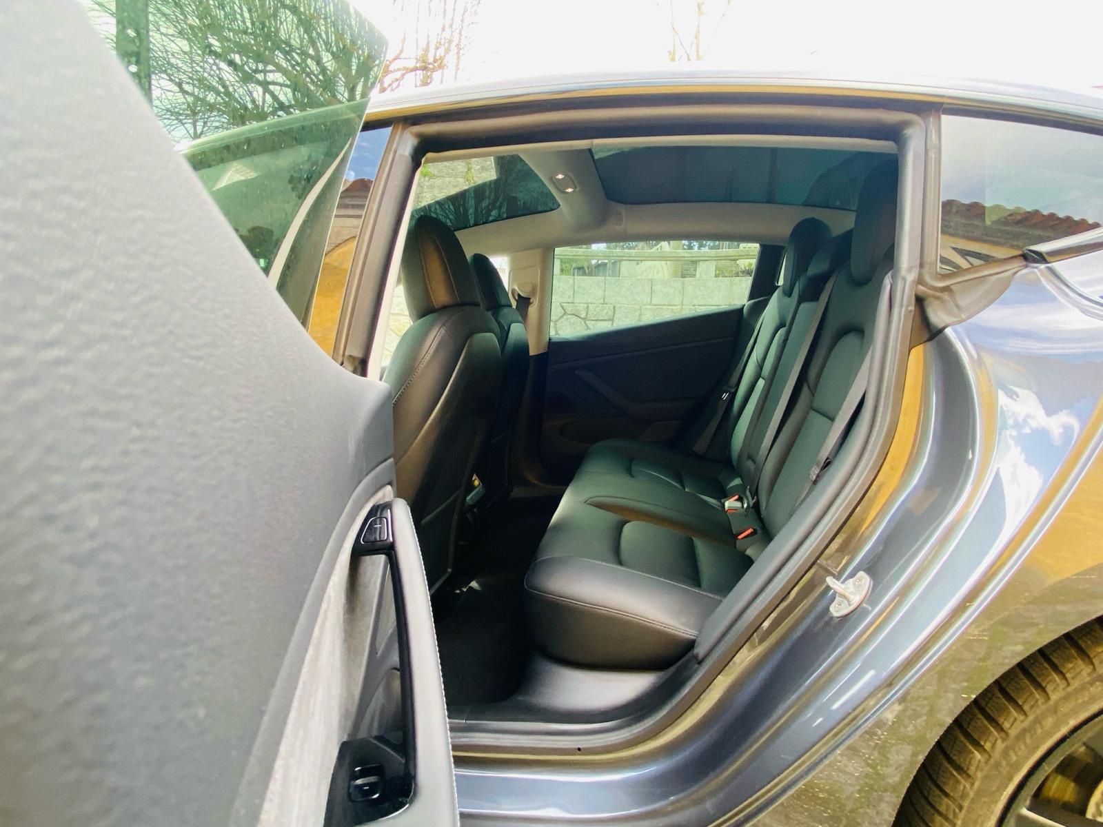 Tesla Model 3 PERFORMANCE