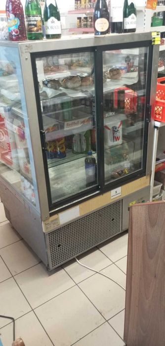 Lada chłodnicza witryna chłodnia regał lodówka sklep regał na pieczywo