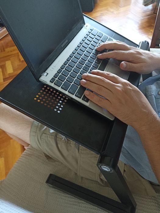 Столик для ноутбука UFT Stardreamer Black