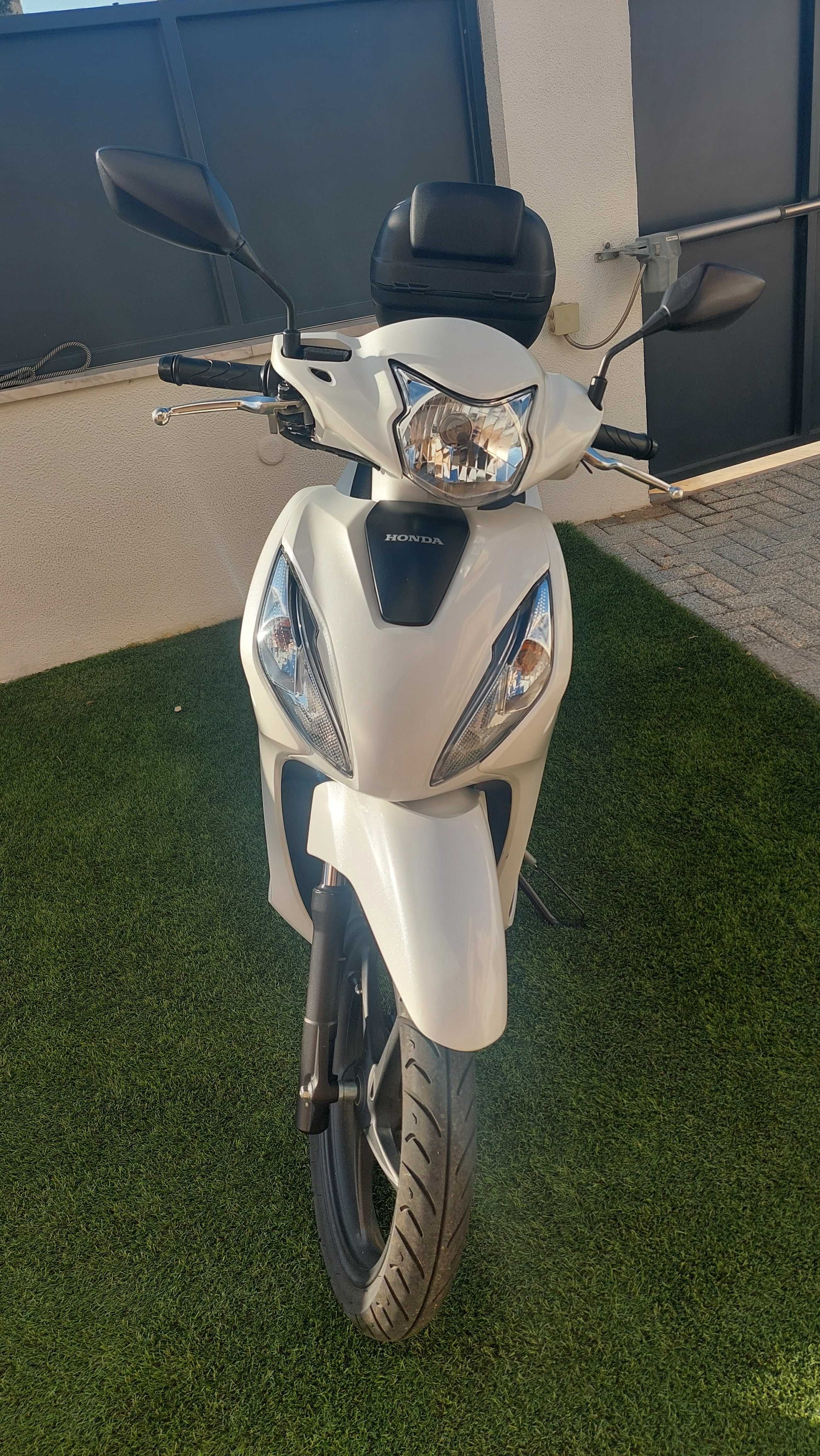 Honda VISION 110