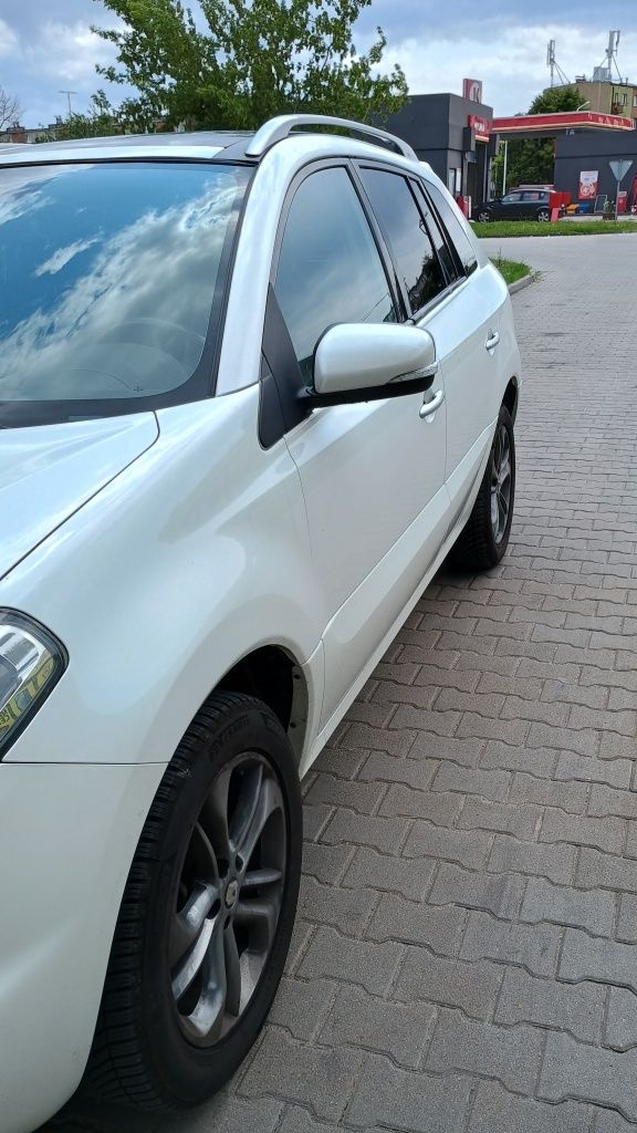 Sprzedam renault koleos biała perła2.0d 150km manual w wersji in.paris