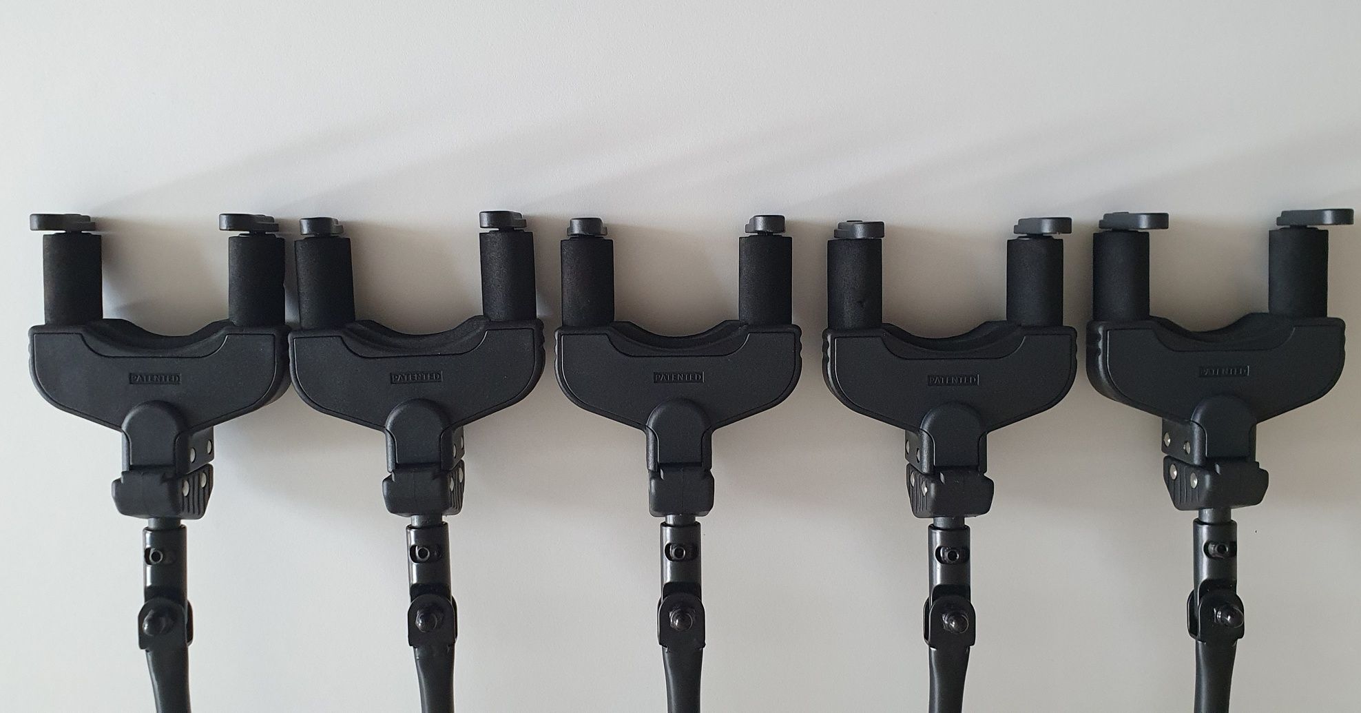 5x Hercules GSP40SB uchwyt wieszak ścienny na gitarę