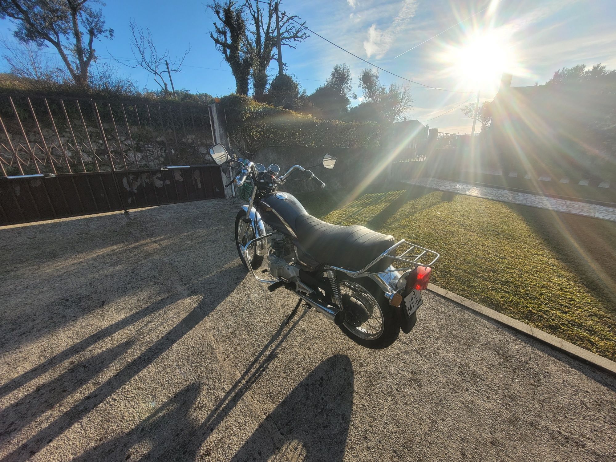 Honda Custom CM125