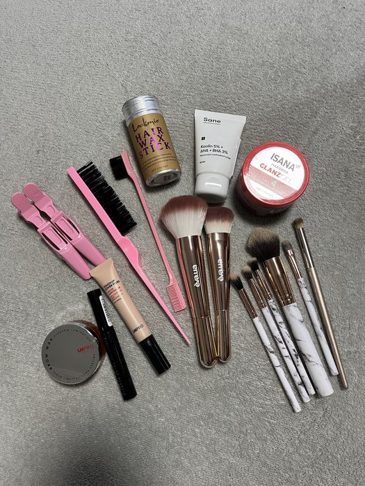 Лот комметики, відаю все разом