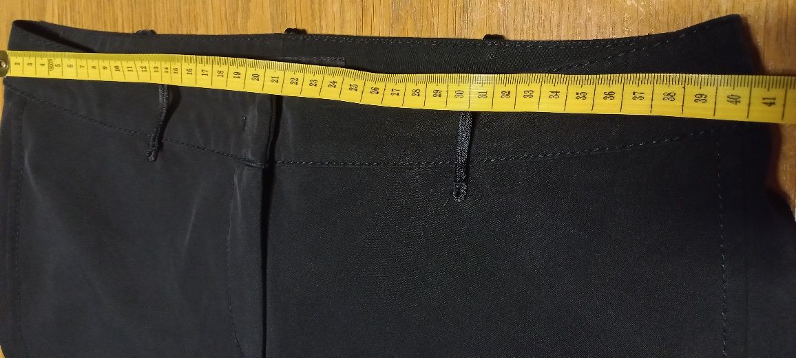 Spodnie damskie eleganckie Marc Cain M/L