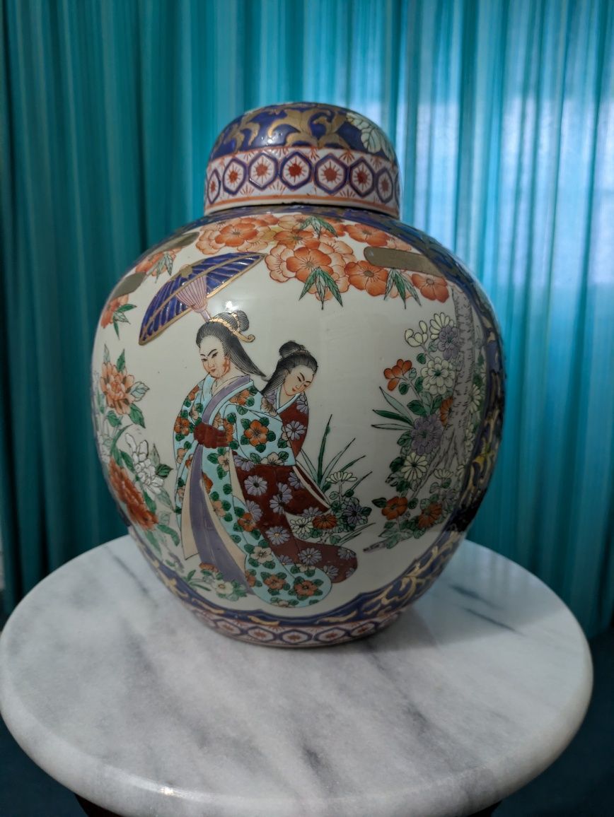 Pote chinês com tampa