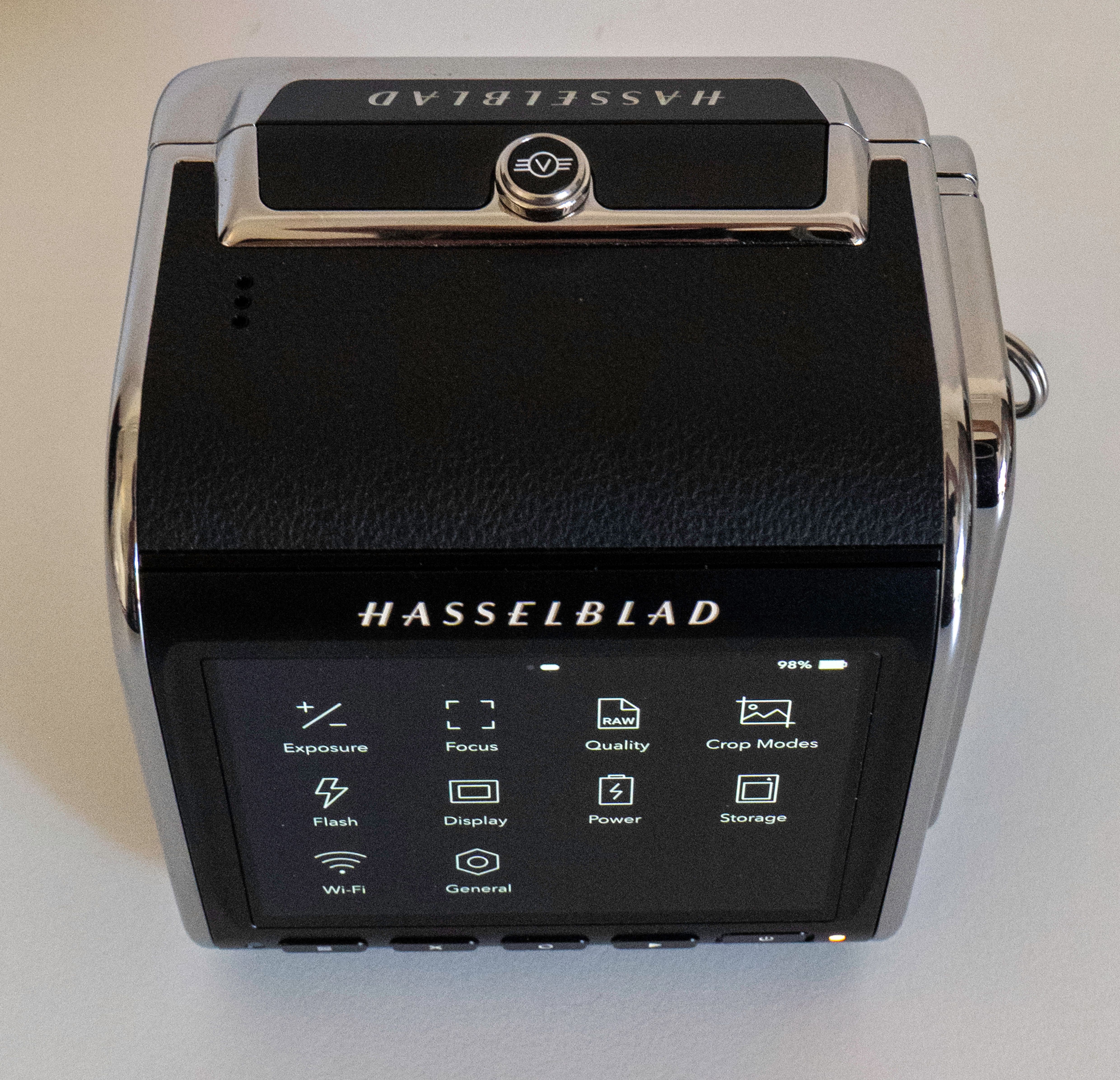 Hasselblad 907X + CFV 100C