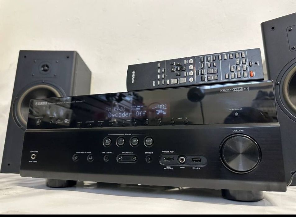 Amplituner Yamaha RX-V677., HDMI, Wi-Fi i LAN, 4K, 7*150Watt,