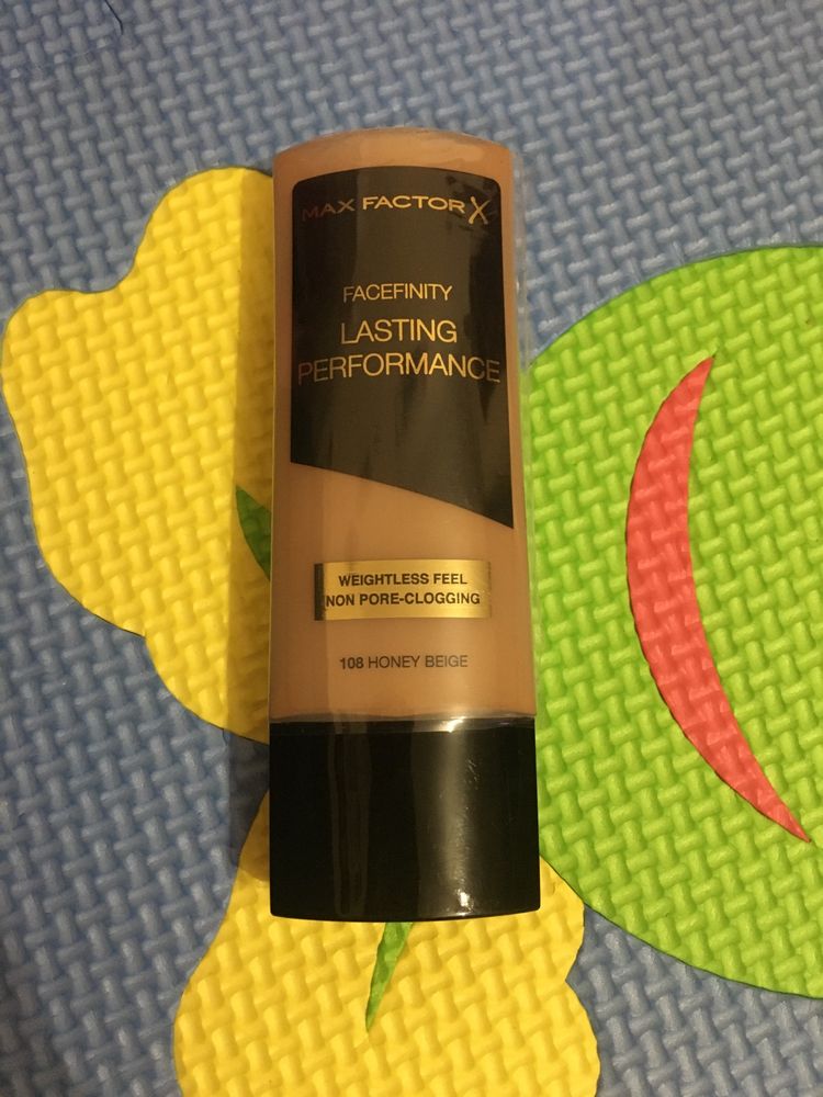 Max Factor тональна основа