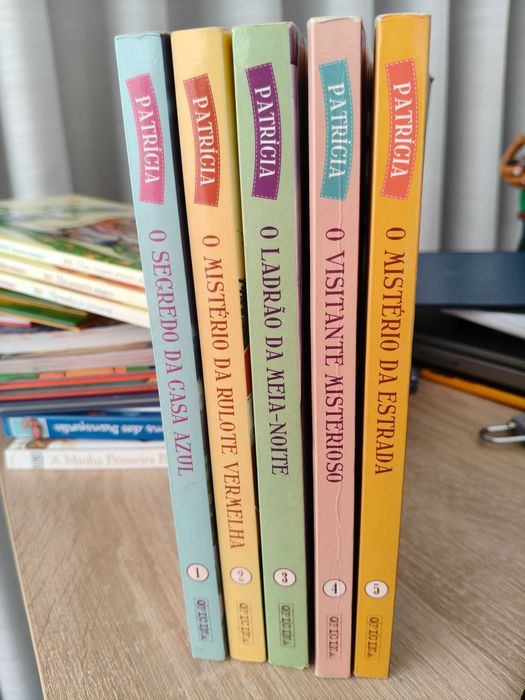 Coleção de livros - Patricia