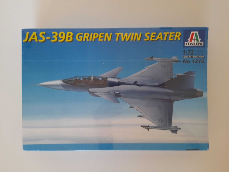 Model samolot do sklejania JAS 39B Gripen Twin Seater 1:72 Italieri