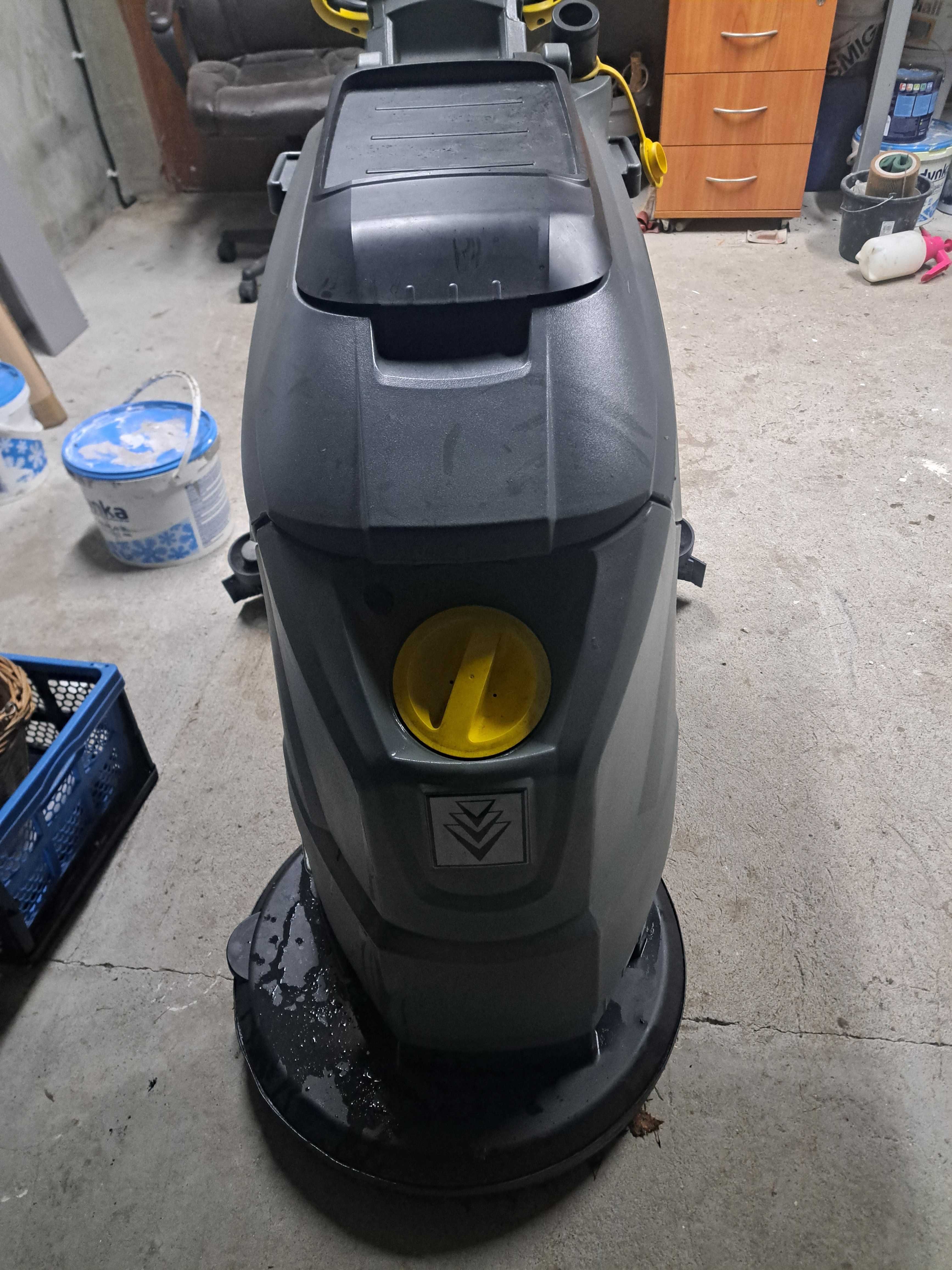 Szorowarka, myjka KARCHER BD 50/60 C Ep Classic jak nowa