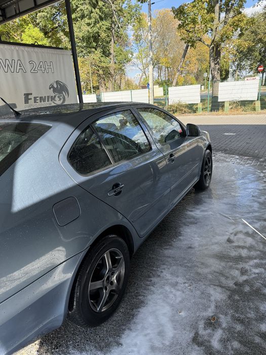 Skoda octavia 2 1.6mpi z LPG