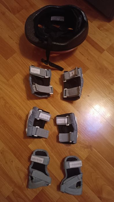 Шлем и защита на локти,руки, колени