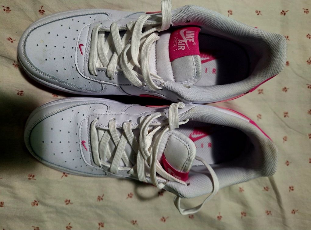 Tênis Nike - Tamanho 40