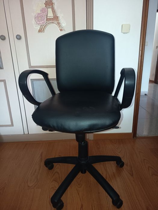 Cadeira para secretária