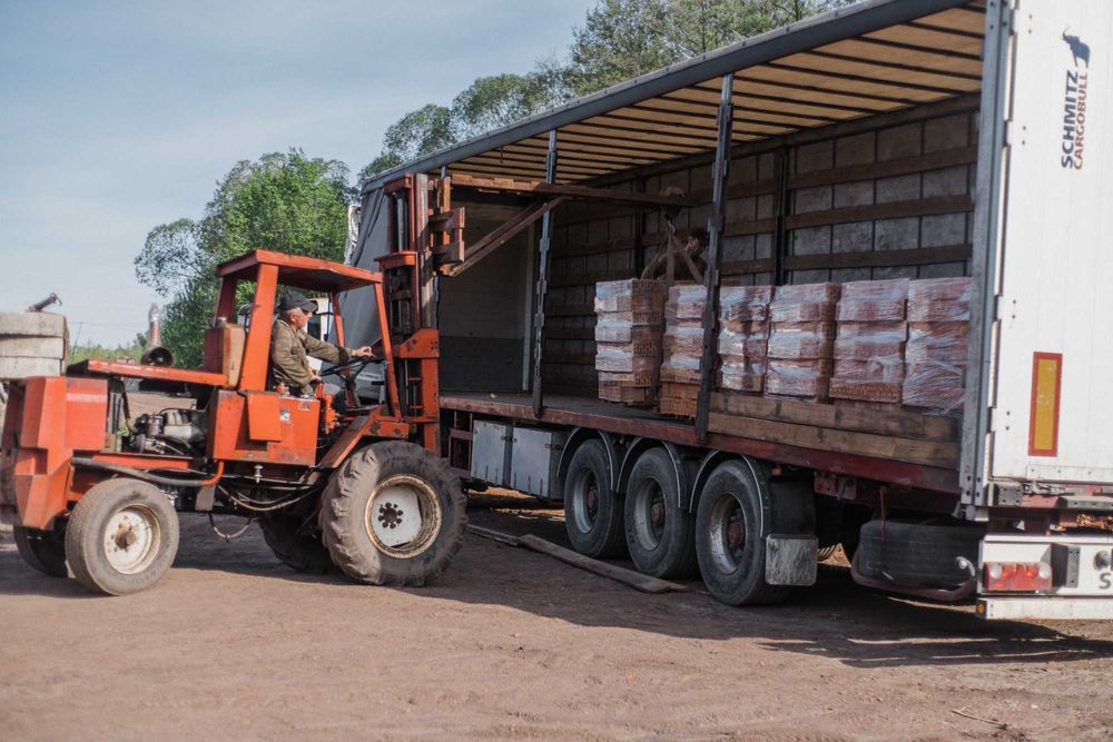 Цегла повнотіла одинарна від виробника