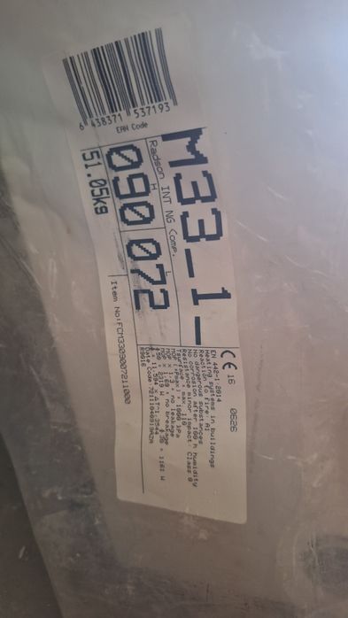 Sprzedam kompletny grzejnik z termostatem