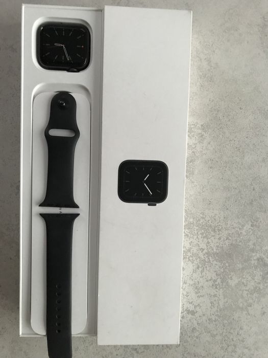 Apple Watch 5 44 mm