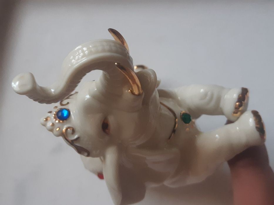 Слон    і  Слони