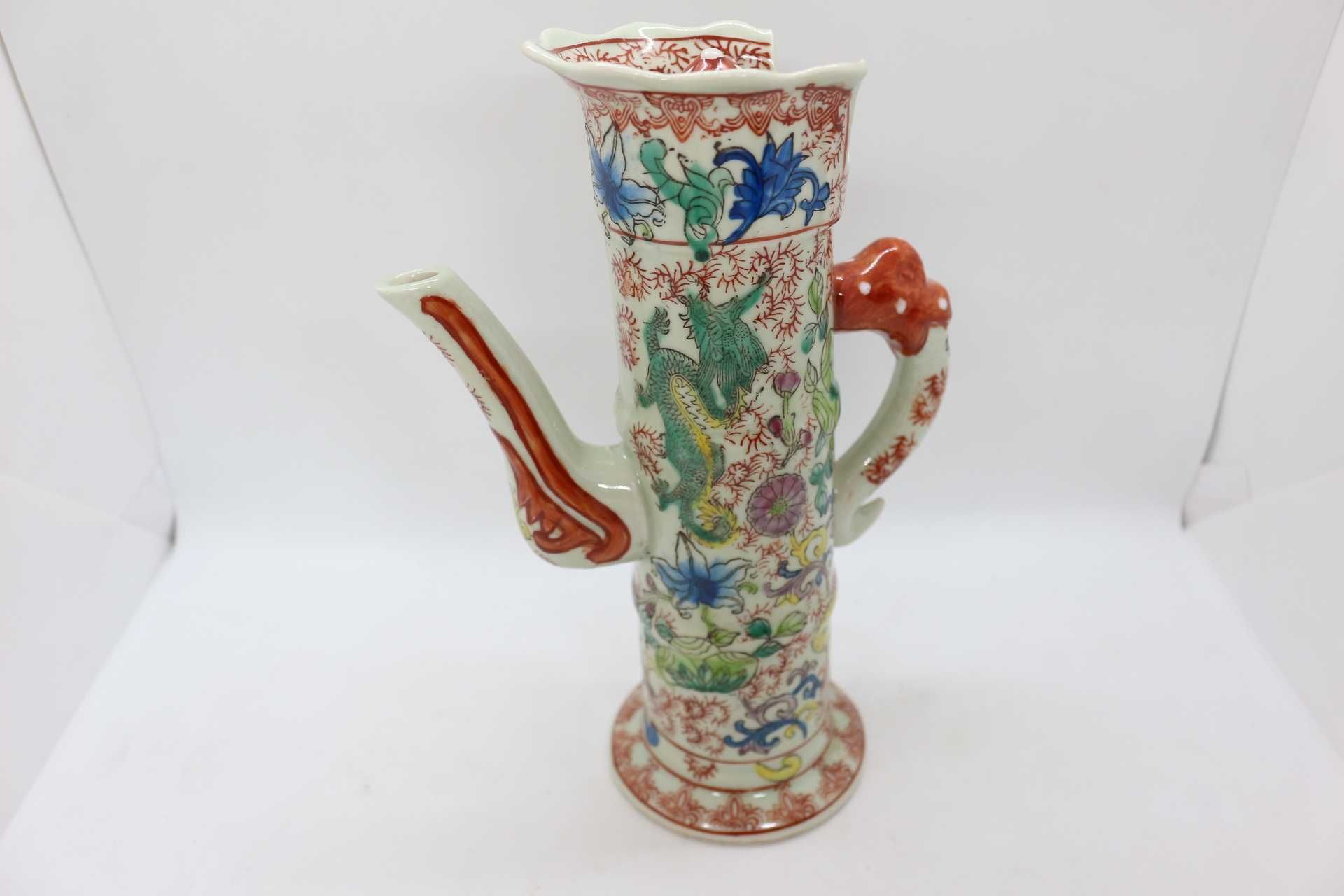Jarro em Porcelana Chinesa ao Estilo Tibetano Duomuhu