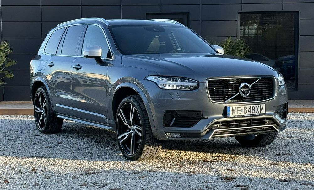 Volvo XC 90 D5 D5 AWD R-Design 7 os.! Salon Polska ! Panorama ! Pneumatyka! HAK !