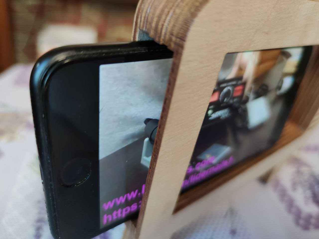 Декупаж Дизайнерська Інтер'єрна підставка для телефона Ретро ТВ iPhone