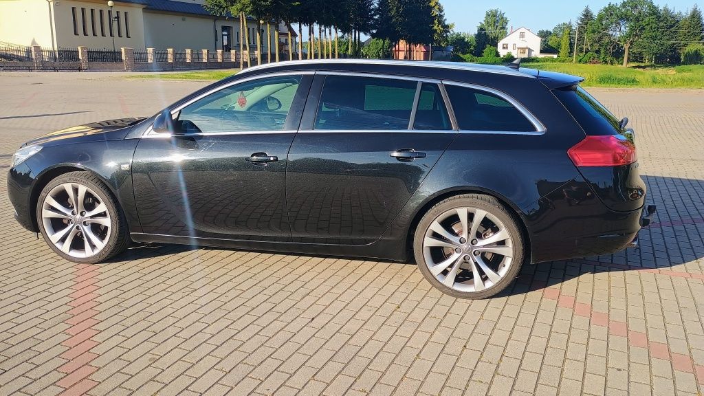Opel Insignia 1.6T