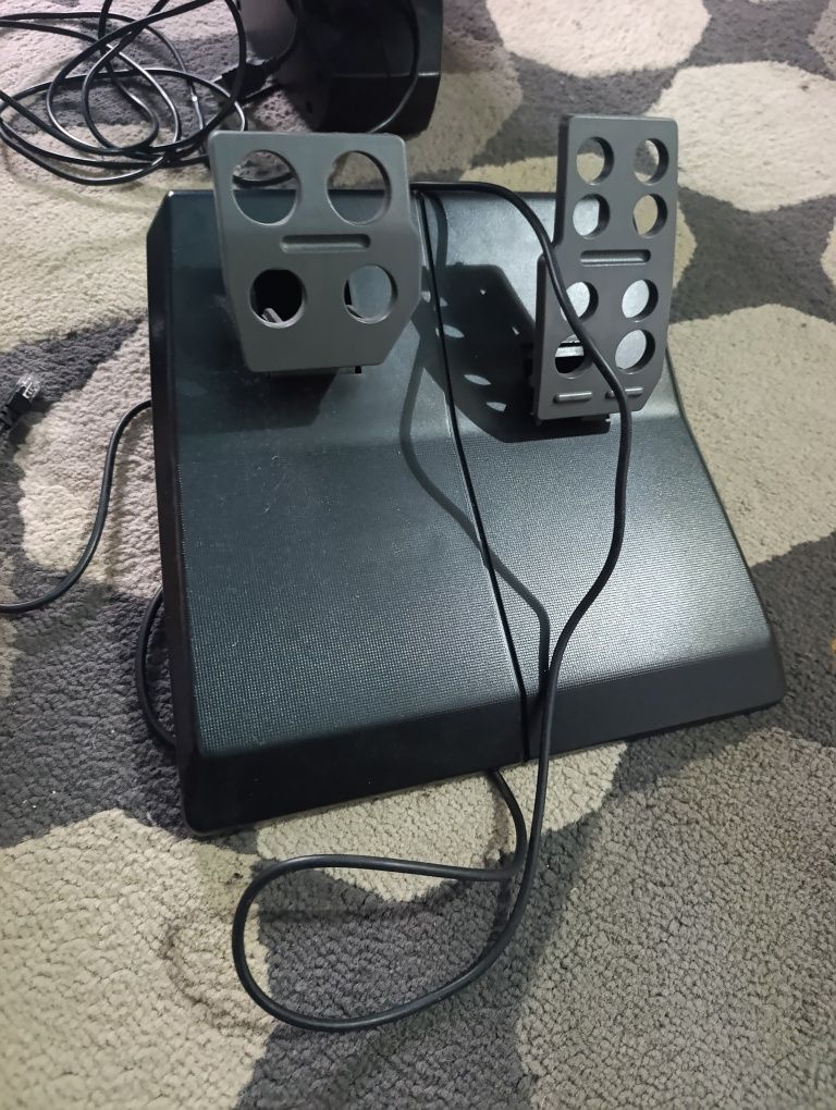 Volante e pedais Logitech ps2