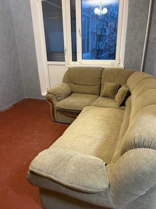 Сдам 1 км квартиру р-н метро Холодная гора