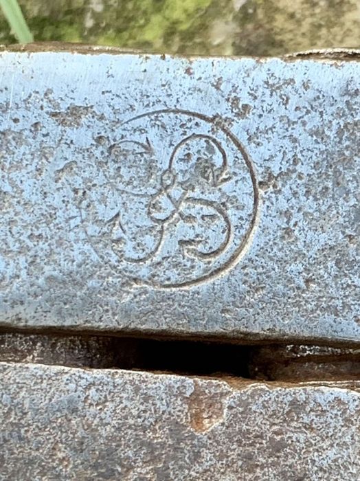 Старинный разводной ключ с клеймами. Германия