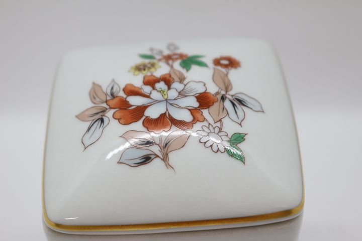 Caixa Oriental 11 cm Magnólia Vista Alegre 1992