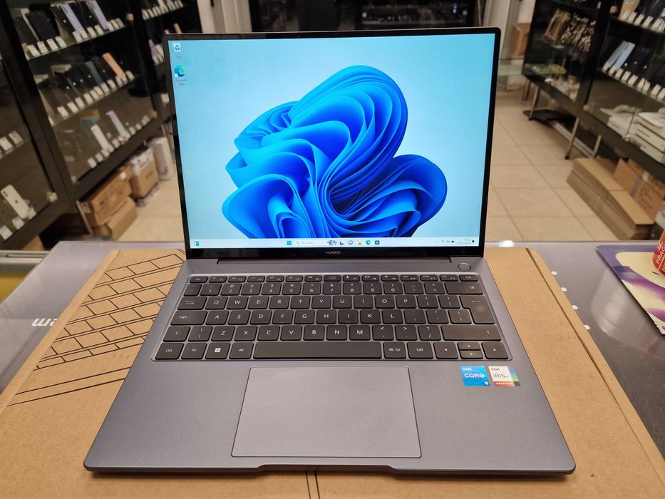 Huawei Matebook 14 KLVF-X/ I5-1240P/ 16GB/ 512GB/ 14" dotyk/ Grade A