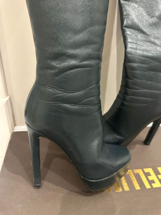 Сапожки зелені на каблуке Fellini