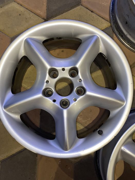 Диски литые титаны на BMW  R17.  Розболтовка 120/5