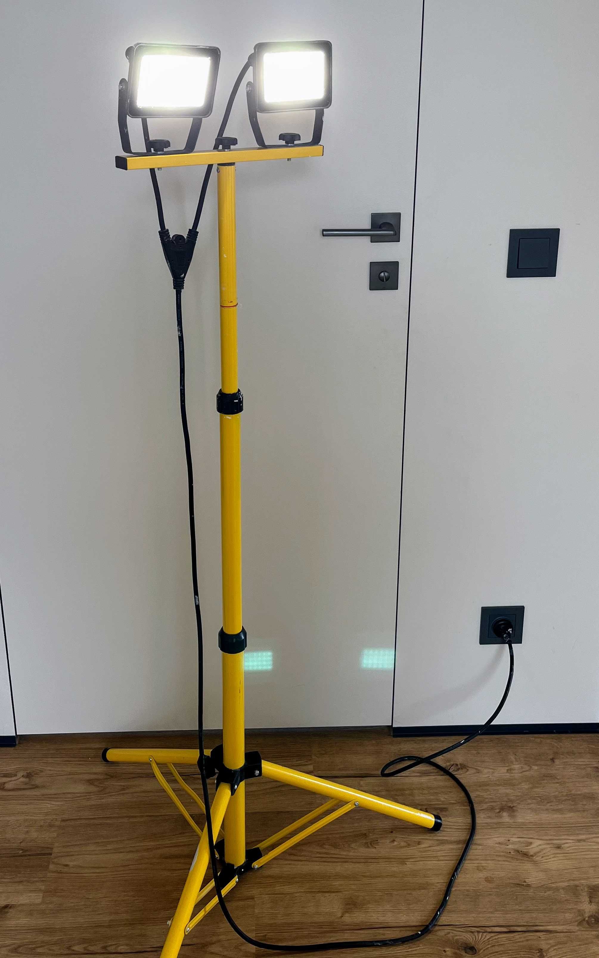 Naświetlacz LED na statywie 2x40W IP65 6400 K