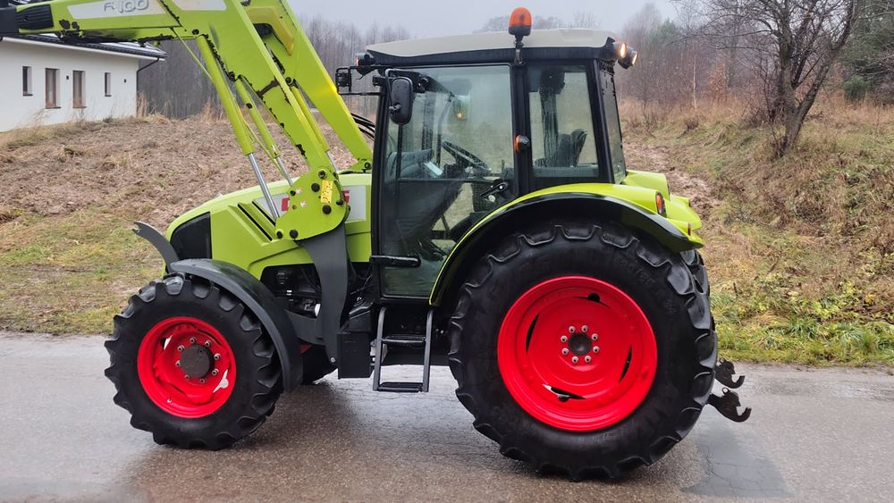 Renault Claas AXSOS 330 z Ładowaczem