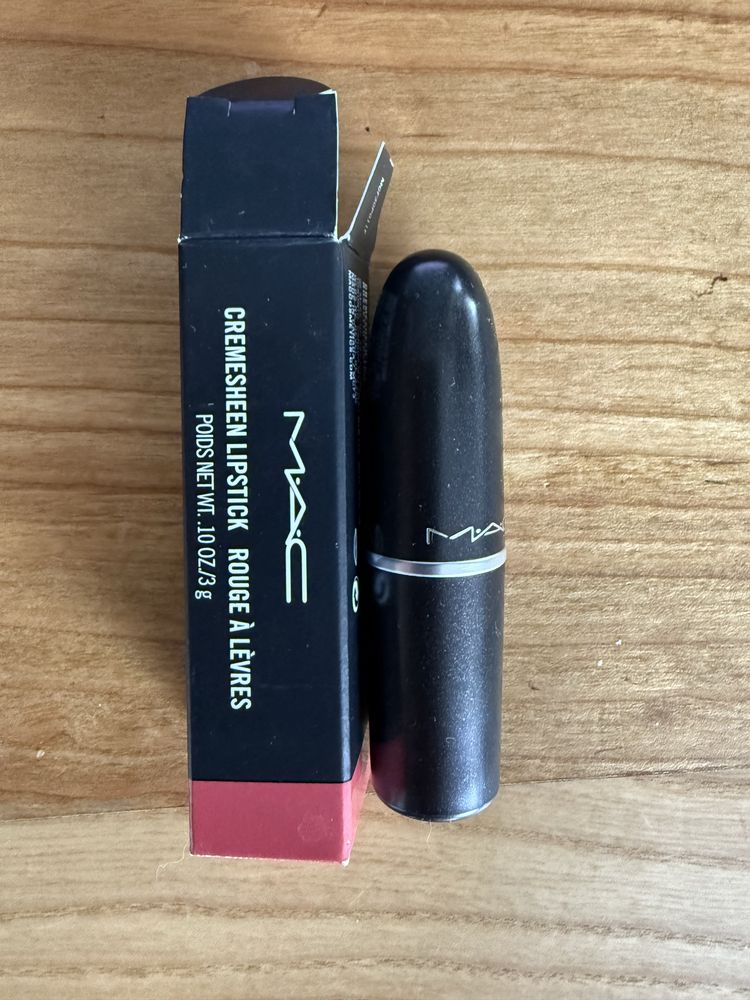 Nowa szminka MAC w kolorze Nippon