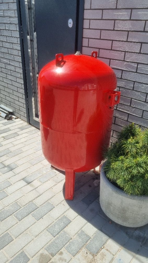 Гідроакамулятор 300 л