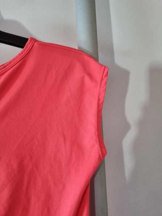 camisola  Decathlon ideal para jogar Tenis