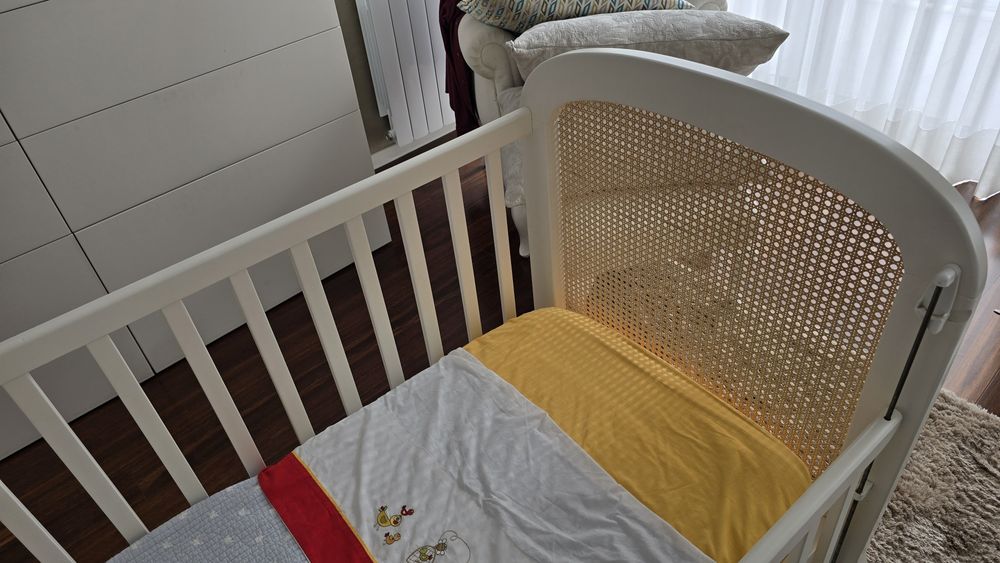 Cama de grades bebé/criança