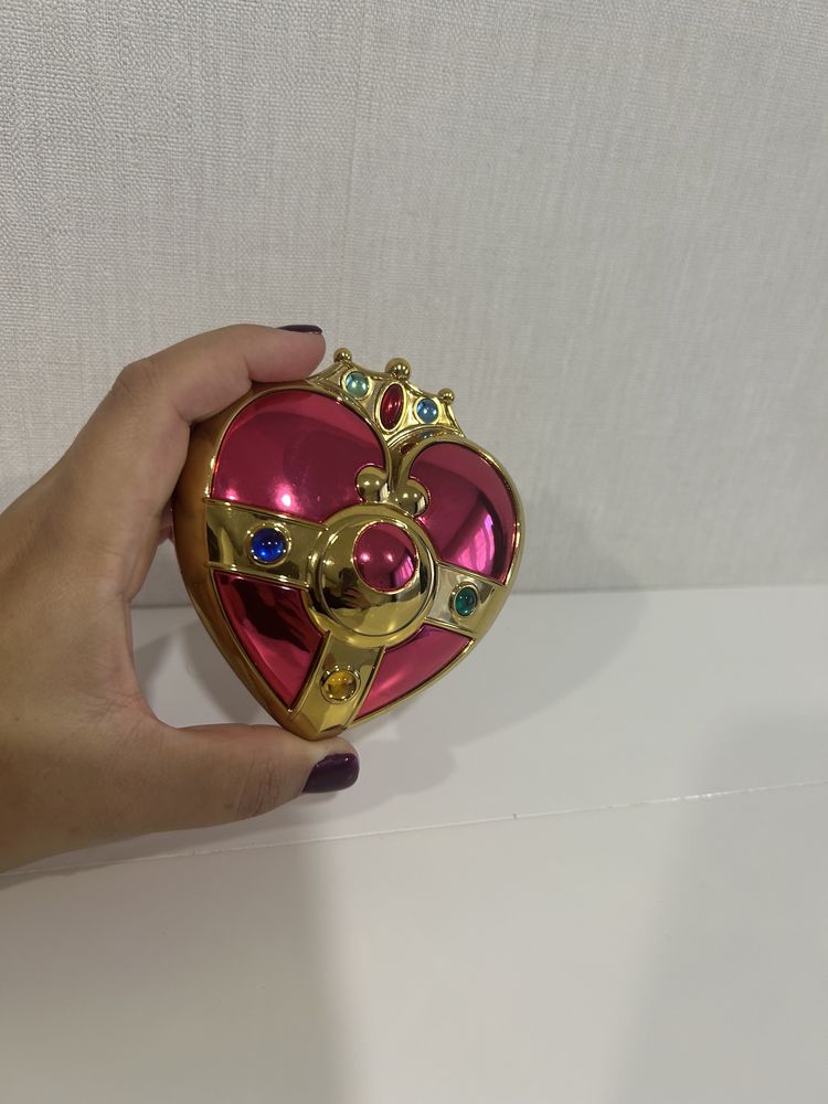 Продам два аниме-атрибута Proplica Sailor Moon Bandai!