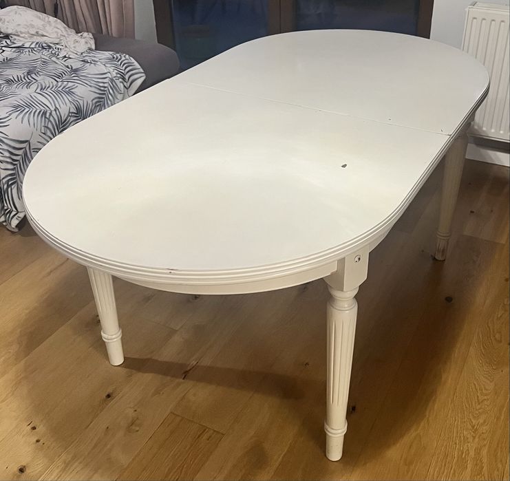 Stół owalny Fameg drewniany biały ozdobny