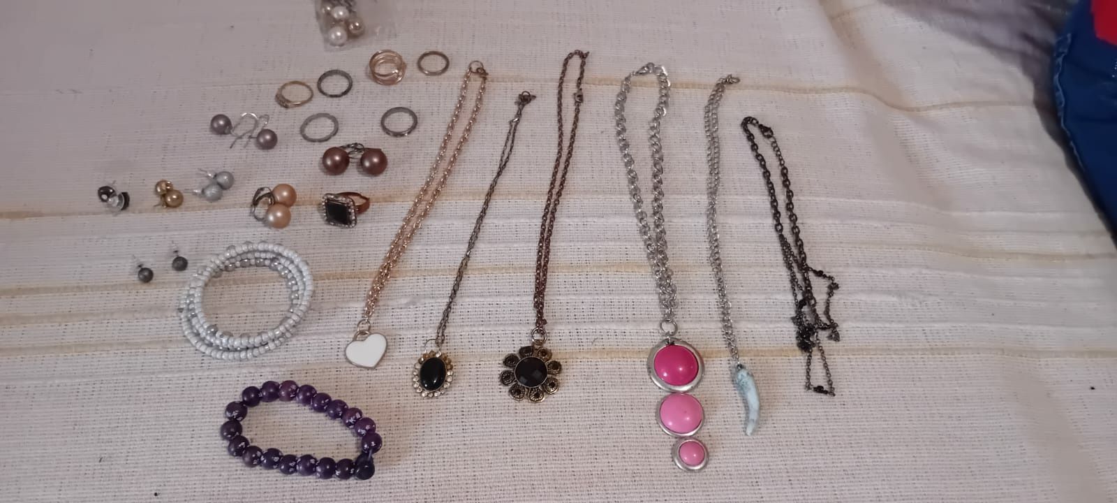 Lote Bijuteria senhora 20 peças - anéis colares pulseiras brincos
