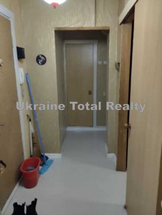 2 кімнатна квартира! Метро Академмістечко 1хв пішки Вул Доброхотова 30