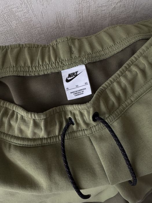 Брюки штани чоловічі Nike Tech Fleece XL хакі зелені джогери