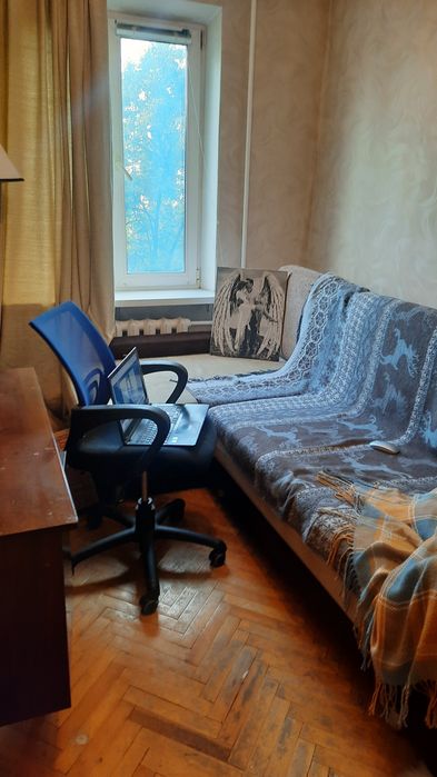 Здається затишна кімната Леся Курбаса 4. Борщагівка
