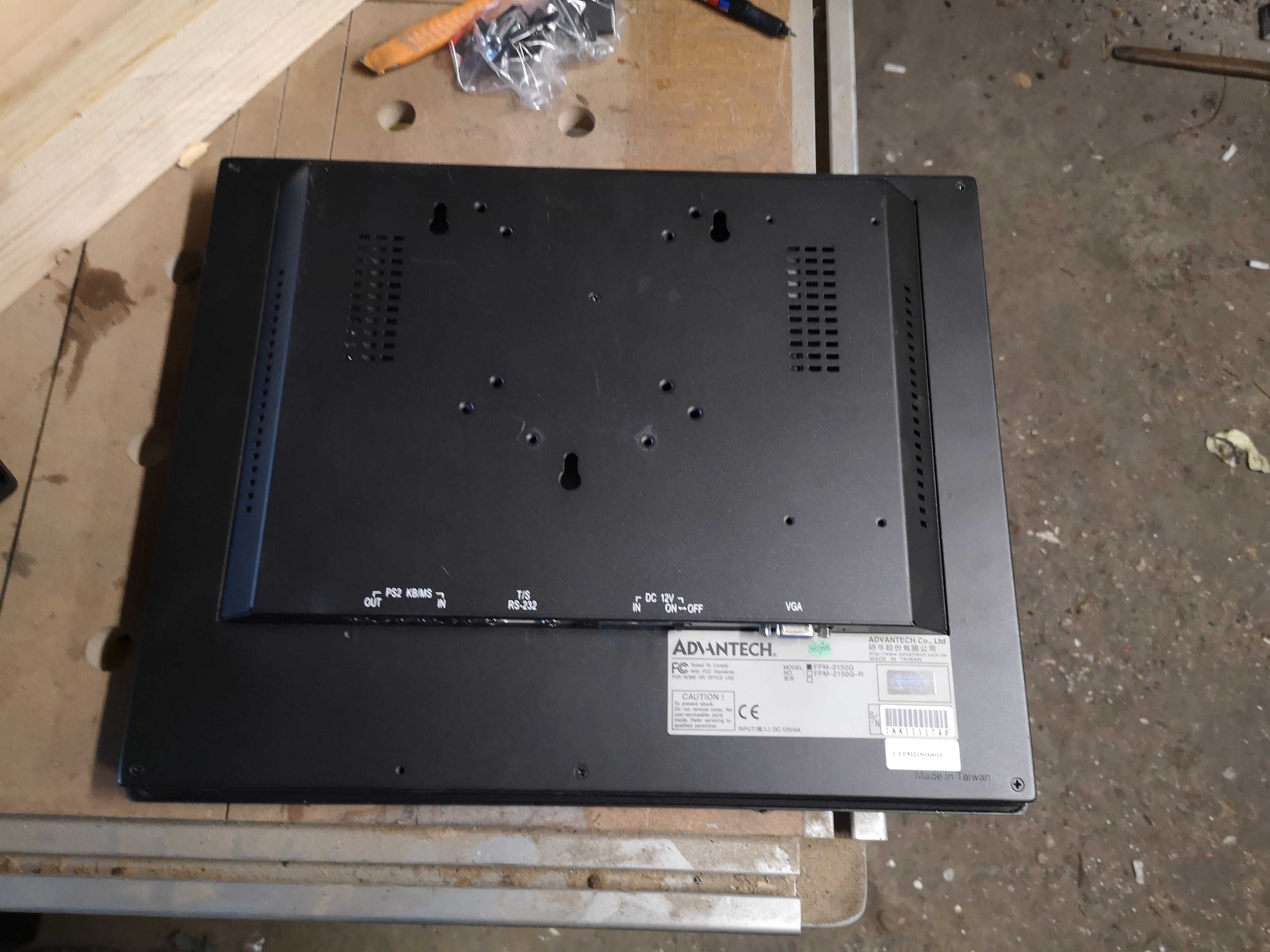 Monitor przemysłowy, wyślietlacz, monitor do zabudowy. Advantech, LCD